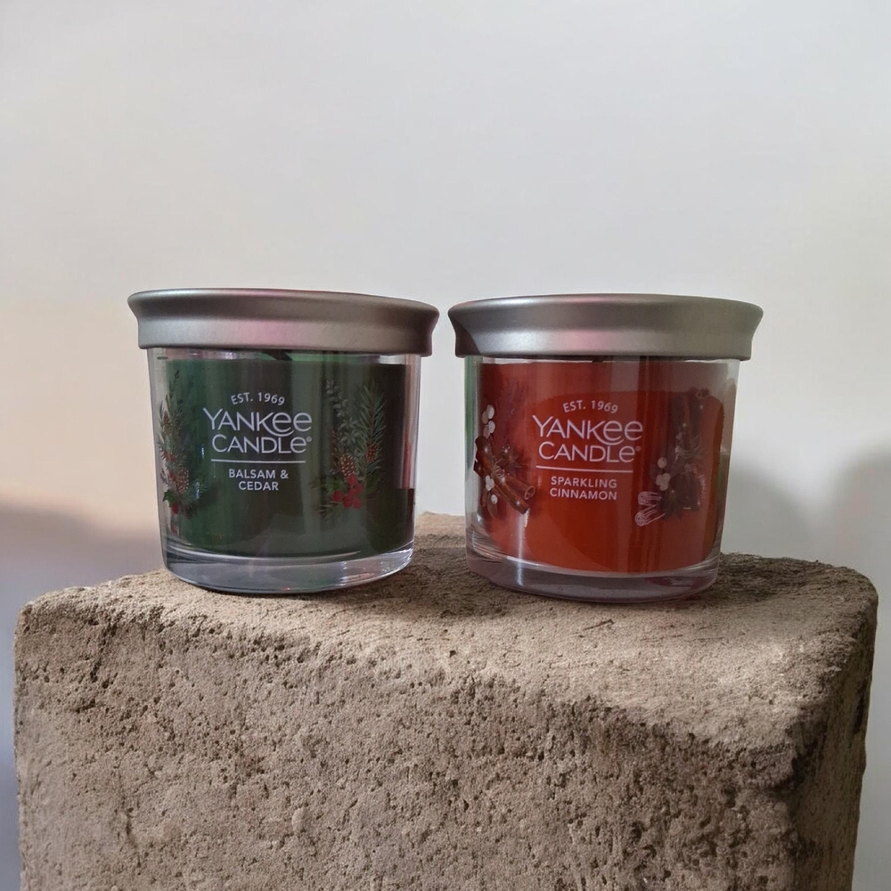 Yankee Candle Green Balsam & Cedar & Red Sparkling Cinnamon Duo